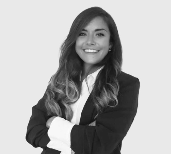Monica-Farina Mónica